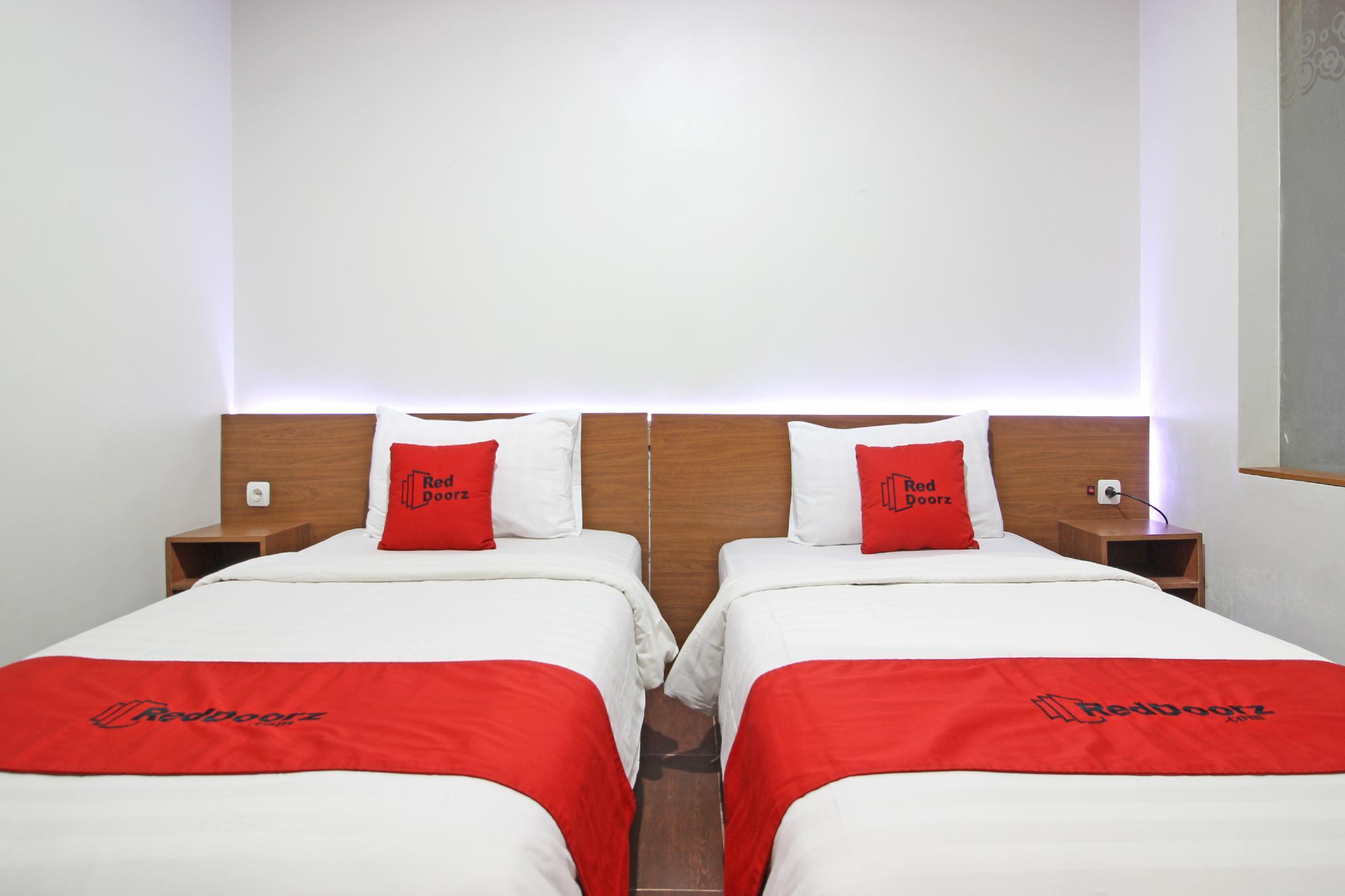 Reddoorz Near Jogja City Mall Melati Екстериор снимка