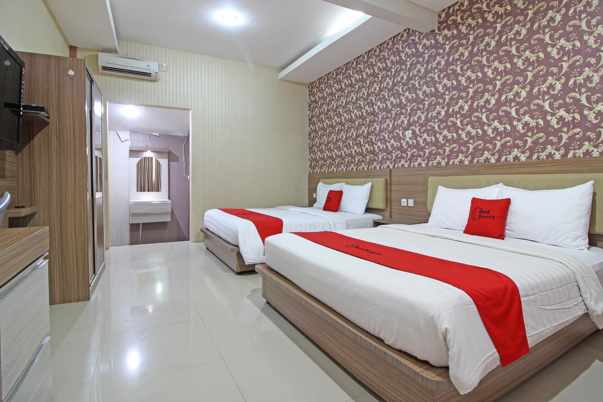 Reddoorz Near Jogja City Mall Melati Екстериор снимка